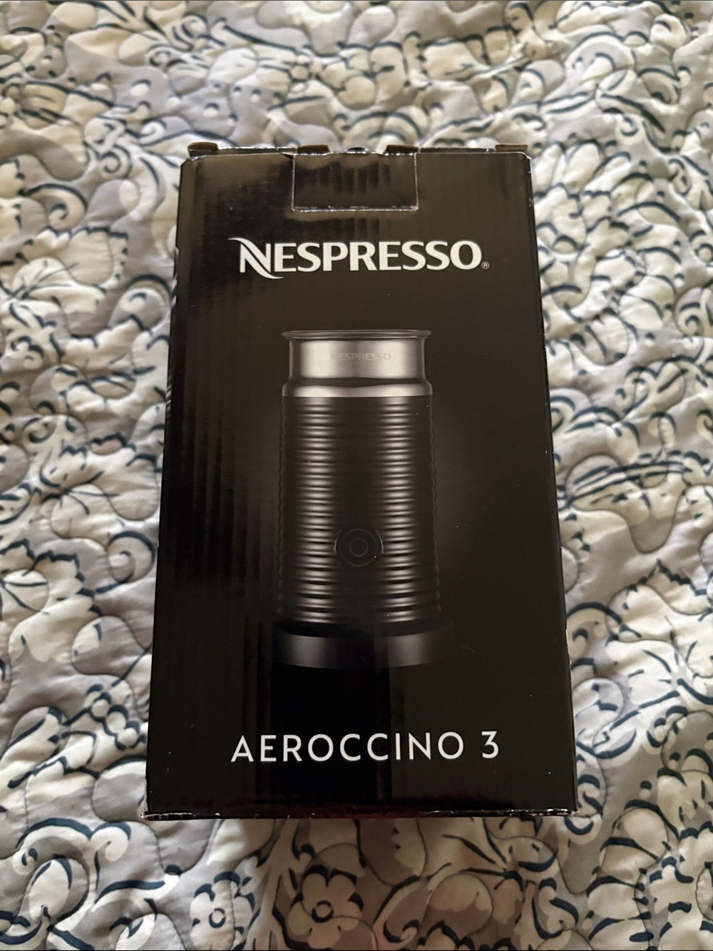 Nespresso Americano 3 NIB milk, frother